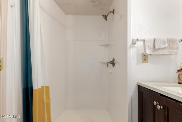 2329 N RECKER Road 20, Mesa, AZ 85215