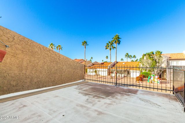 2329 N RECKER Road 20, Mesa, AZ 85215