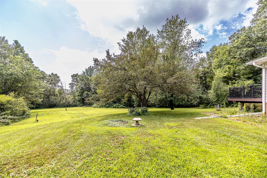 Image 24 of property listing at N6988 Torgerson Road, Black River Falls, WI 54615