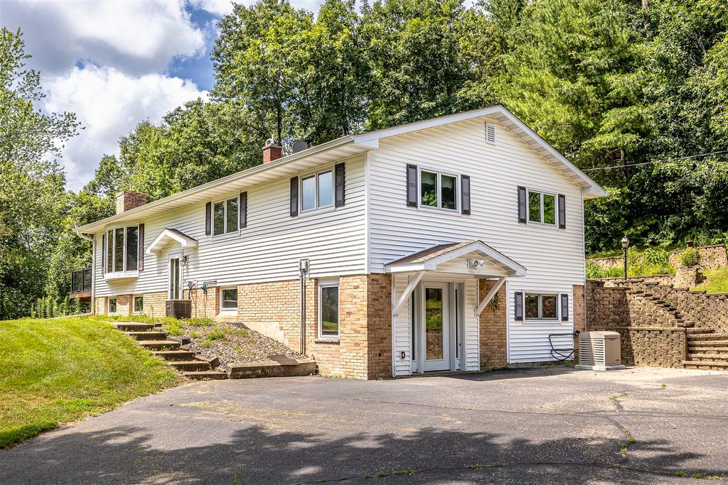 Image 3 of property listing at N6988 Torgerson Road, Black River Falls, WI 54615