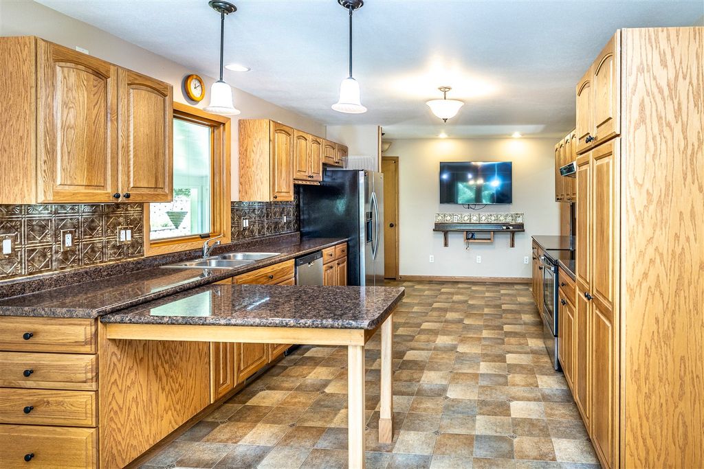 Image 8 of property listing at N6988 Torgerson Road, Black River Falls, WI 54615