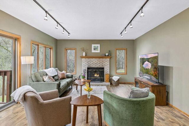 230 Plainview Drive, River Falls, WI 54022