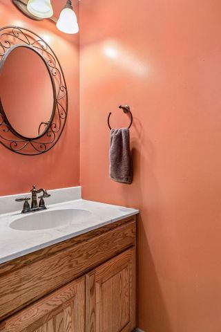 230 Plainview Drive, River Falls, WI 54022