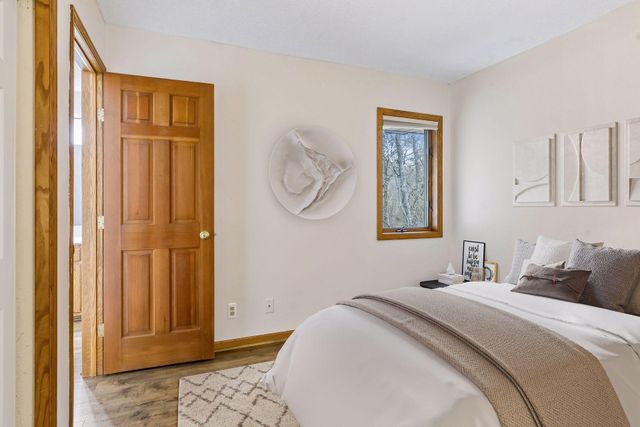 230 Plainview Drive, River Falls, WI 54022