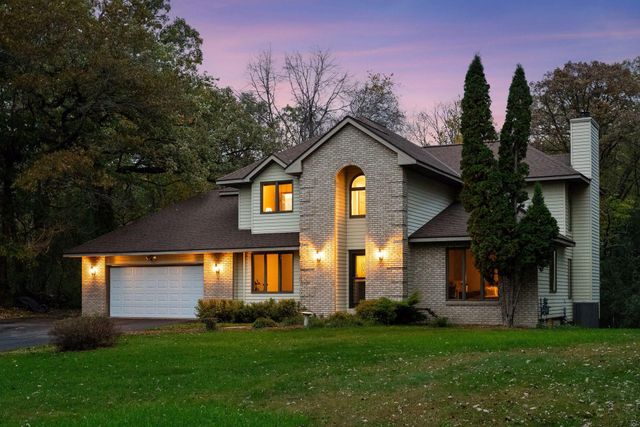 230 Plainview Drive, River Falls, WI 54022