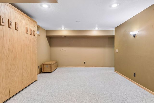 230 Plainview Drive, River Falls, WI 54022