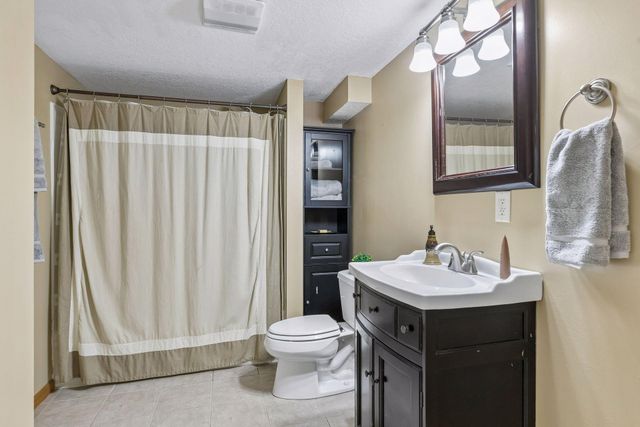 230 Plainview Drive, River Falls, WI 54022