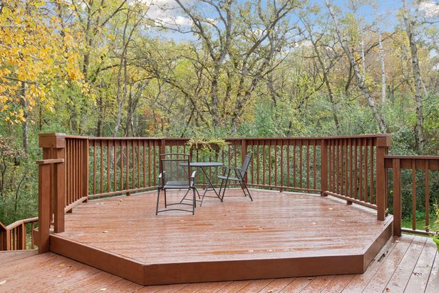 230 Plainview Drive, River Falls, WI 54022