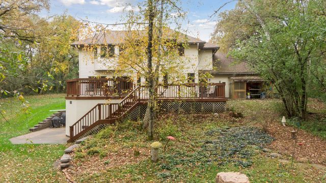 230 Plainview Drive, River Falls, WI 54022