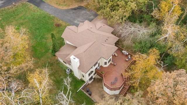 230 Plainview Drive, River Falls, WI 54022