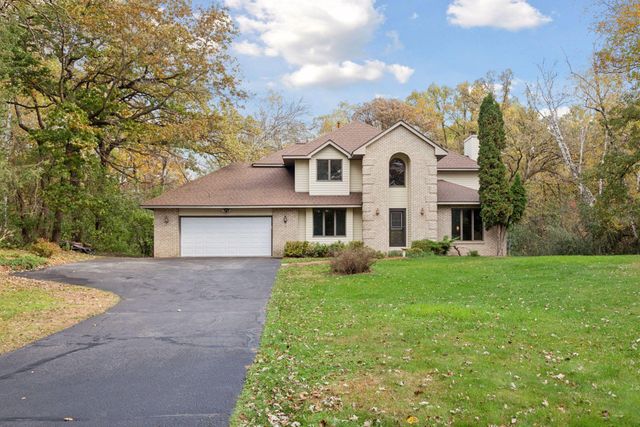 230 Plainview Drive, River Falls, WI 54022