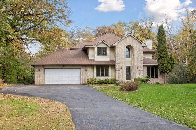 230 Plainview Drive, River Falls, WI 54022