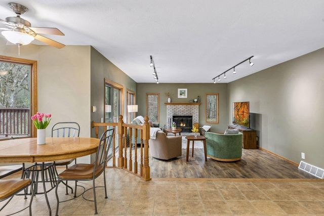 230 Plainview Drive, River Falls, WI 54022