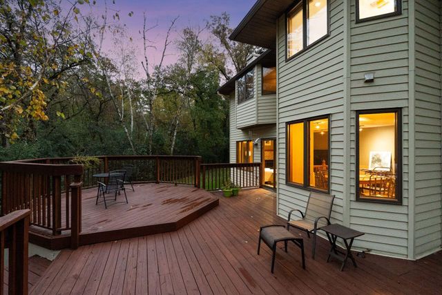230 Plainview Drive, River Falls, WI 54022