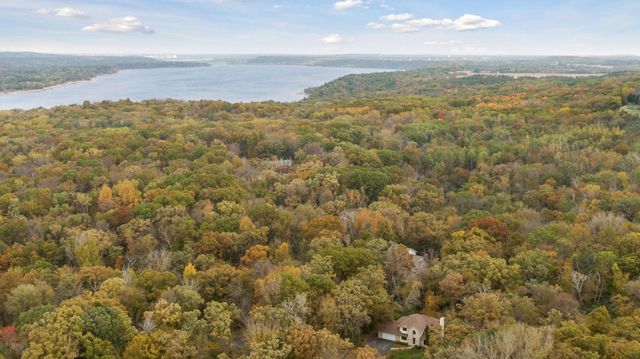 230 Plainview Drive, River Falls, WI 54022