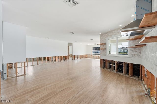 380 Conners AVE, Naples, FL 34108