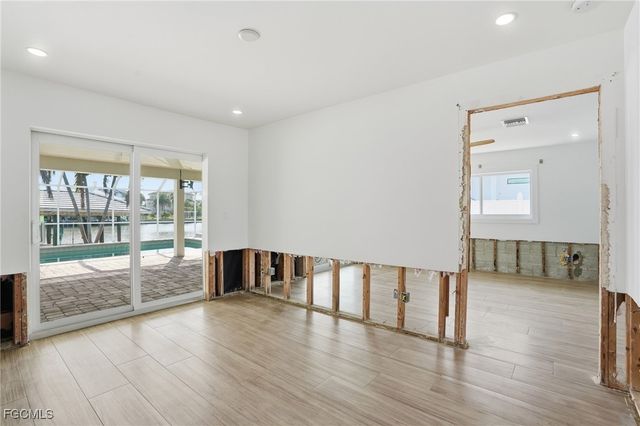 380 Conners AVE, Naples, FL 34108