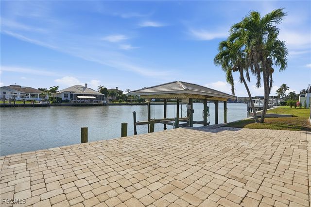 380 Conners AVE, Naples, FL 34108