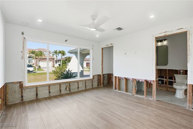 380 Conners AVE, Naples, FL 34108