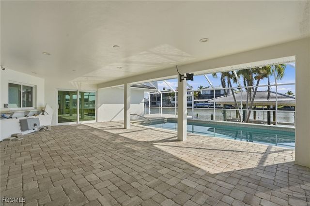 380 Conners AVE, Naples, FL 34108