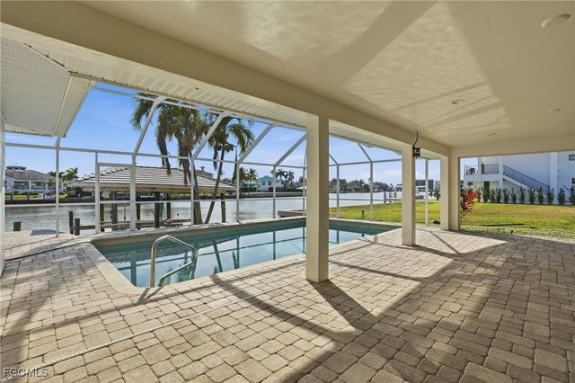 380 Conners AVE, Naples, FL 34108