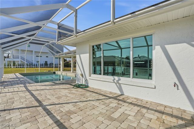 380 Conners AVE, Naples, FL 34108