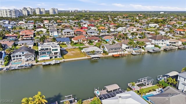 380 Conners AVE, Naples, FL 34108