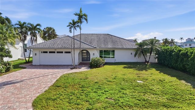 380 Conners AVE, Naples, FL 34108