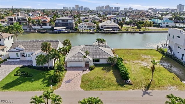 380 Conners AVE, Naples, FL 34108