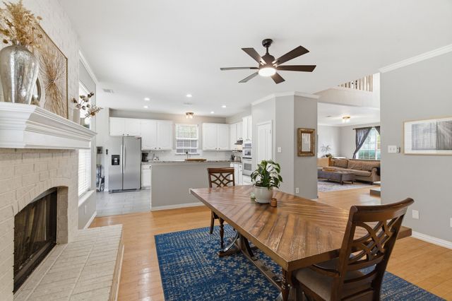 3528 Creekside Court, Bedford, TX 76021