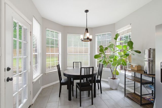 3528 Creekside Court, Bedford, TX 76021