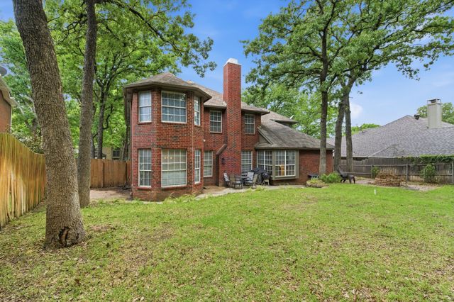 3528 Creekside Court, Bedford, TX 76021