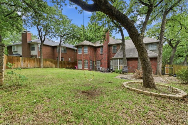 3528 Creekside Court, Bedford, TX 76021