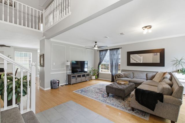 3528 Creekside Court, Bedford, TX 76021