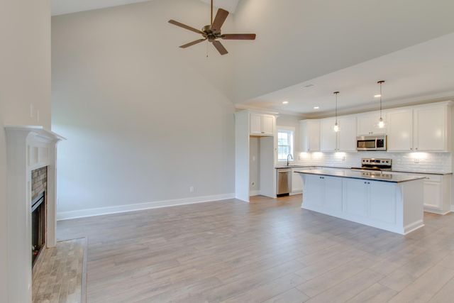 3806 Caroline Farms Drive, Murfreesboro, TN 37129