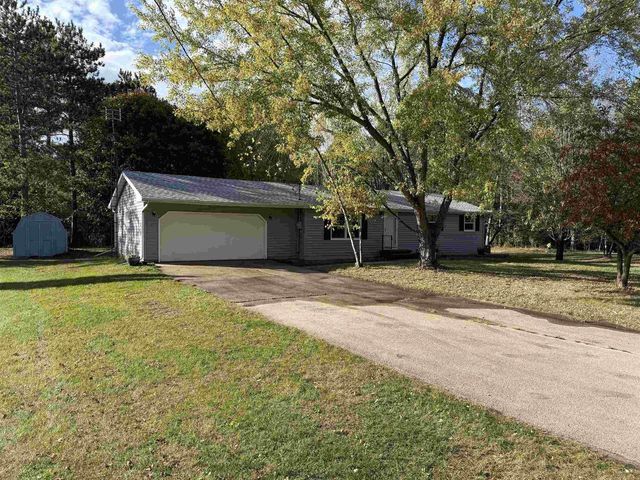 N2089 Shadow Road, Waupaca, WI 54981