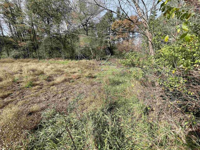 N2089 Shadow Road, Waupaca, WI 54981