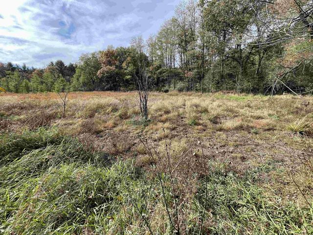 N2089 Shadow Road, Waupaca, WI 54981