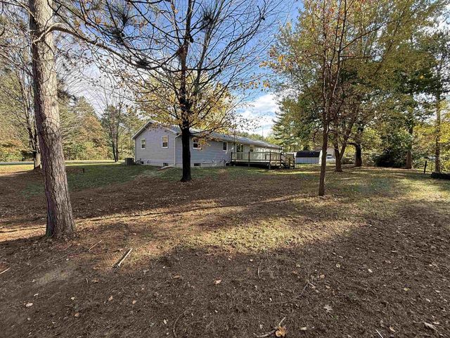 N2089 Shadow Road, Waupaca, WI 54981