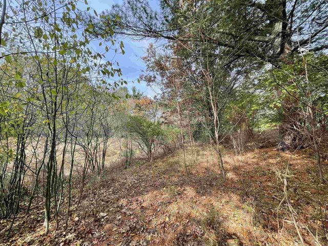 N2089 Shadow Road, Waupaca, WI 54981