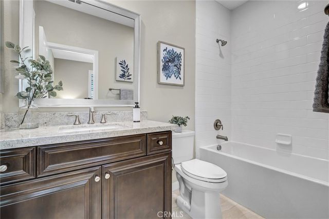 105 Rake, Irvine, CA 92618