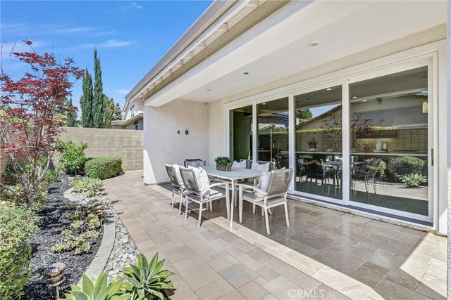 105 Rake, Irvine, CA 92618