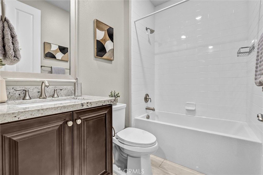 Image 18 of property listing at 105 Rake, Irvine, CA 92618
