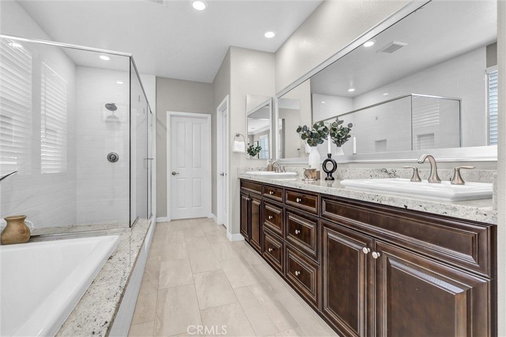 Image 23 of property listing at 105 Rake, Irvine, CA 92618