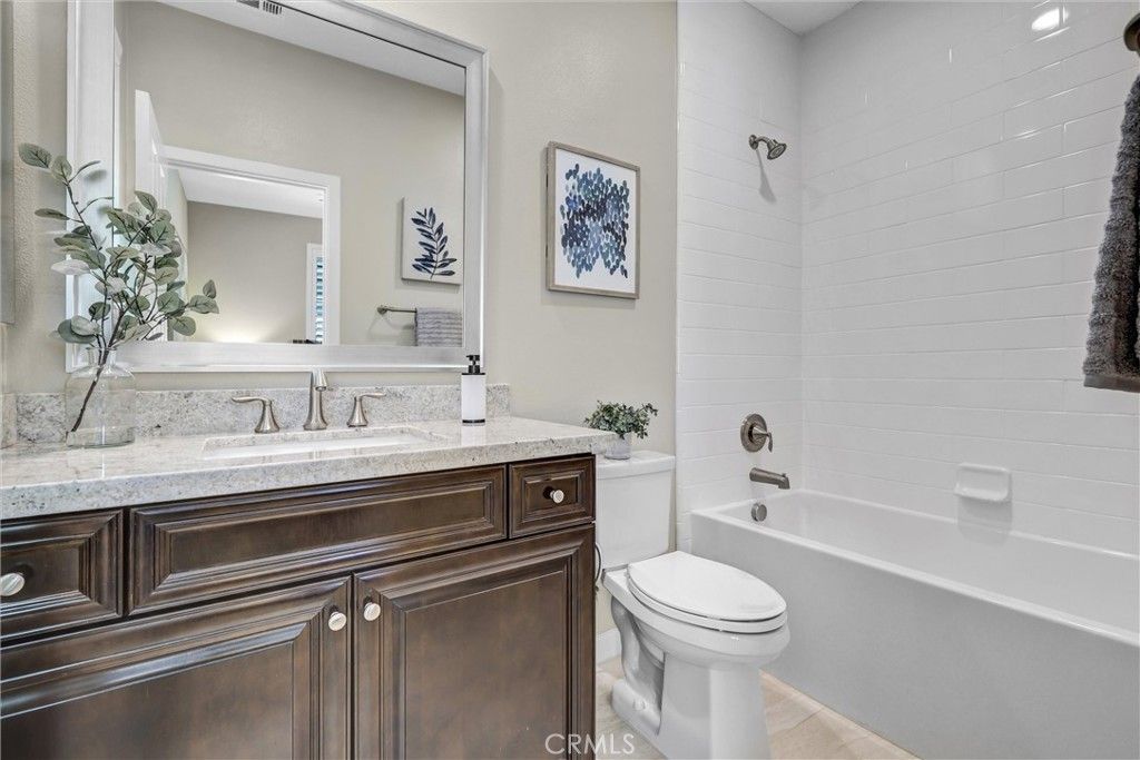 Image 31 of property listing at 105 Rake, Irvine, CA 92618