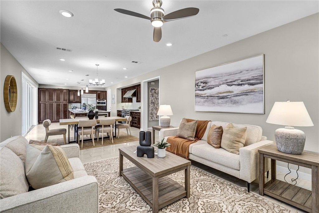 Image 5 of property listing at 105 Rake, Irvine, CA 92618