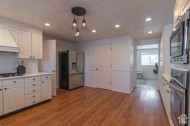 1045 FOX FARM RD, Logan, UT 84321