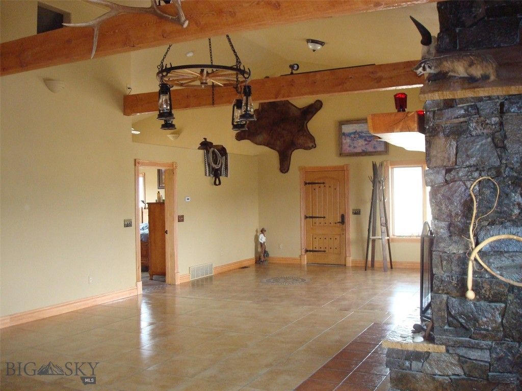 Address unavailable. photo 16