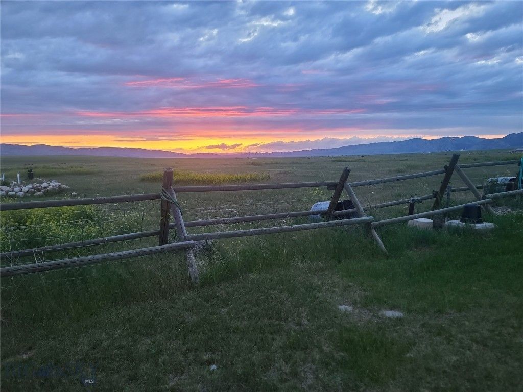 Address unavailable. photo 23