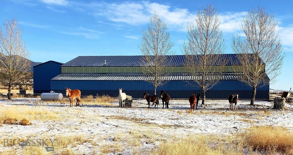 Address unavailable. photo 26